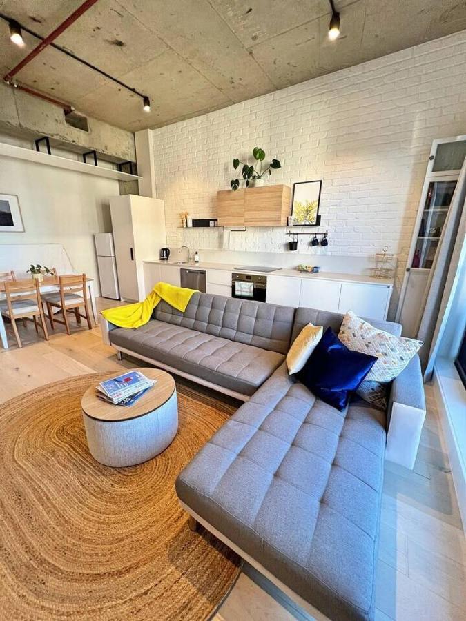 Industrial Yet Modern, 1Bd 1Bth Apt - Woden Phillip Buitenkant foto