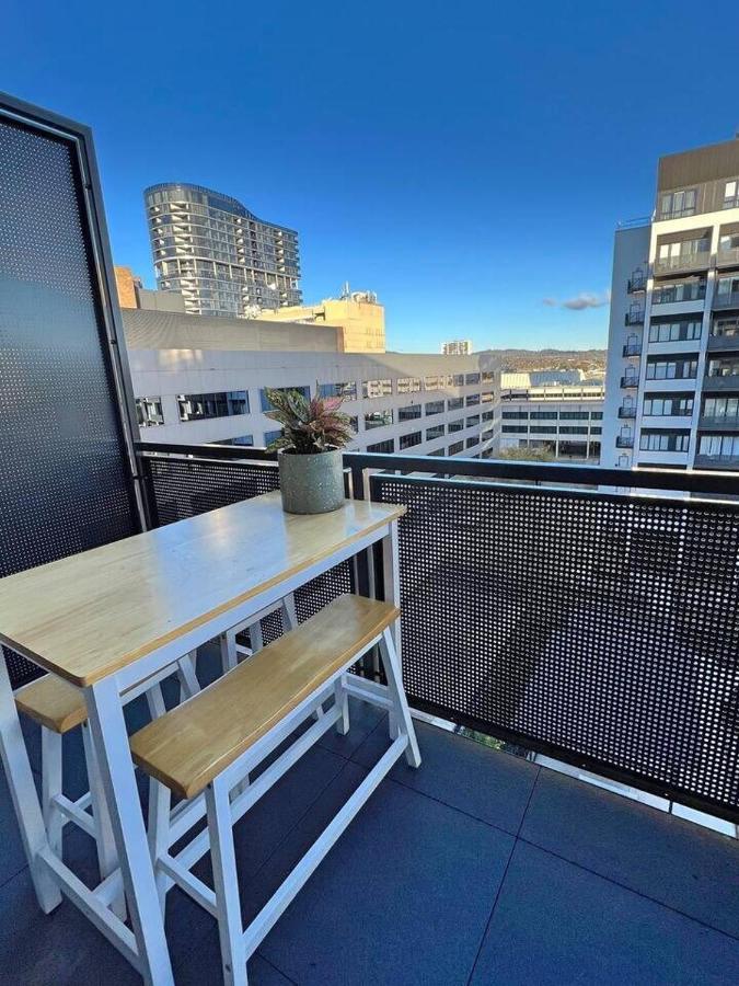 Industrial Yet Modern, 1Bd 1Bth Apt - Woden Phillip Buitenkant foto