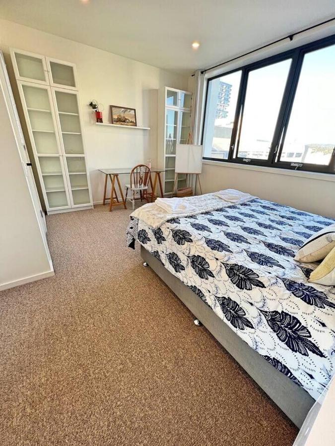 Industrial Yet Modern, 1Bd 1Bth Apt - Woden Phillip Buitenkant foto