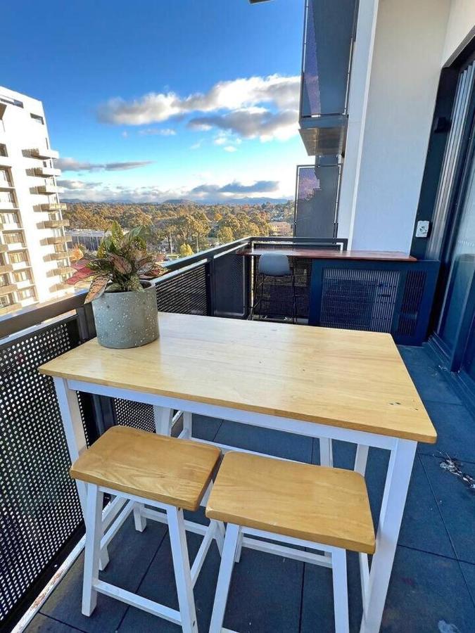 Industrial Yet Modern, 1Bd 1Bth Apt - Woden Phillip Buitenkant foto