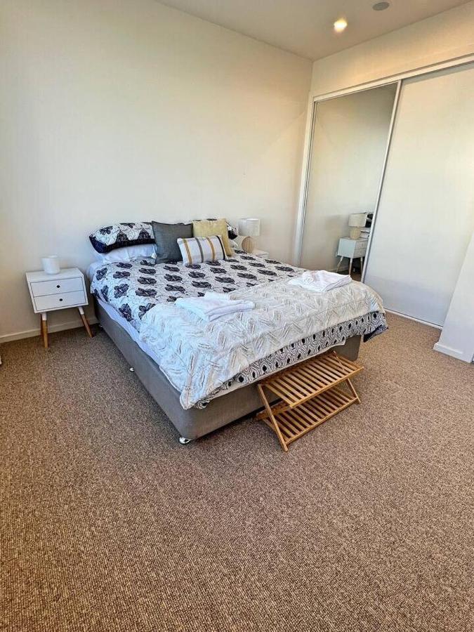 Industrial Yet Modern, 1Bd 1Bth Apt - Woden Phillip Buitenkant foto