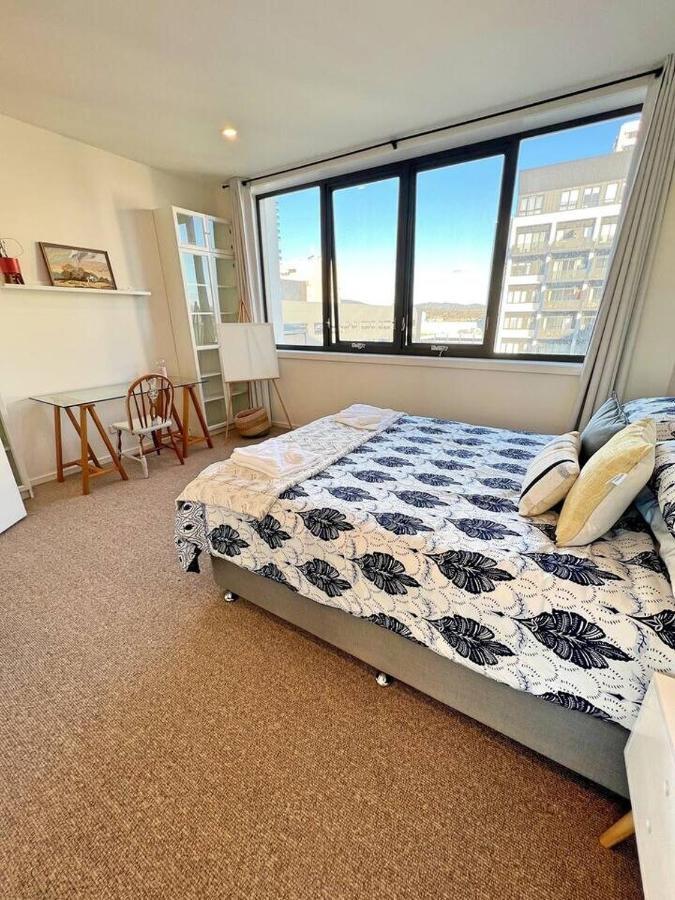 Industrial Yet Modern, 1Bd 1Bth Apt - Woden Phillip Buitenkant foto