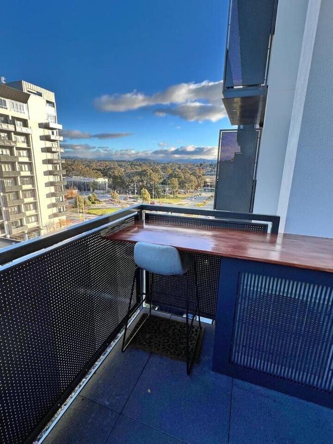 Industrial Yet Modern, 1Bd 1Bth Apt - Woden Phillip Buitenkant foto